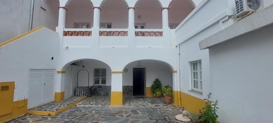 Guesthouse Da Vila Mourão Exterior photo